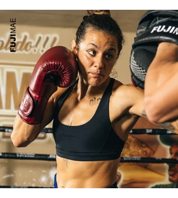 HOGYAN VÁLASSZUNK MEGFELELŐ BOXKESZTYŰT?